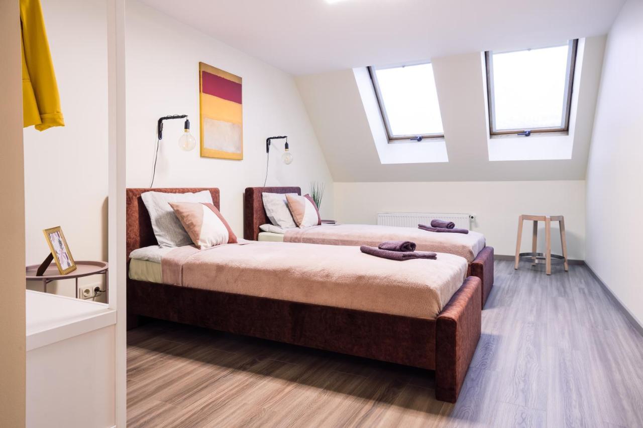 Rothko Apartment/8 Guests/4bedrooms/riga Old Town * Ryga