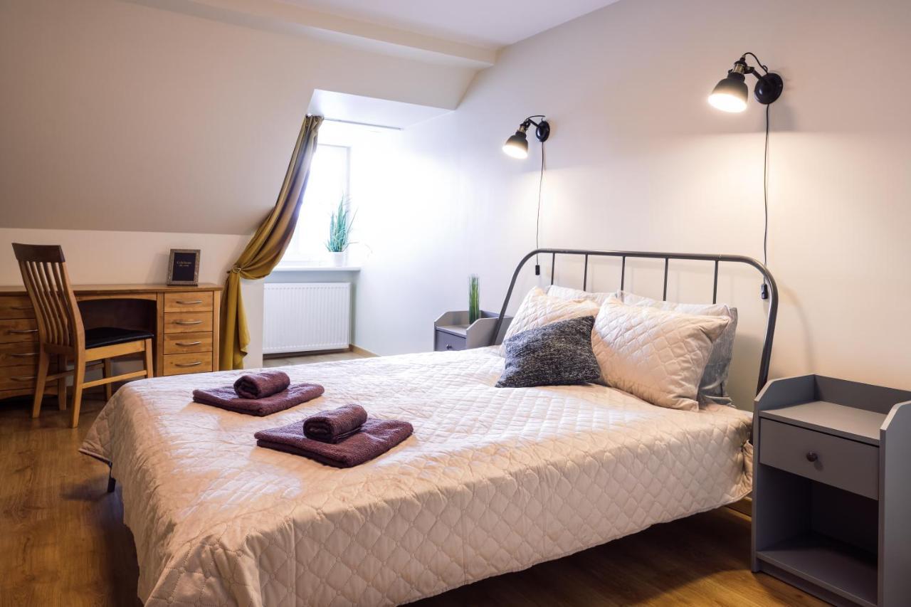 Rothko Apartment/8 Guests/4bedrooms/riga Old Town Apartament