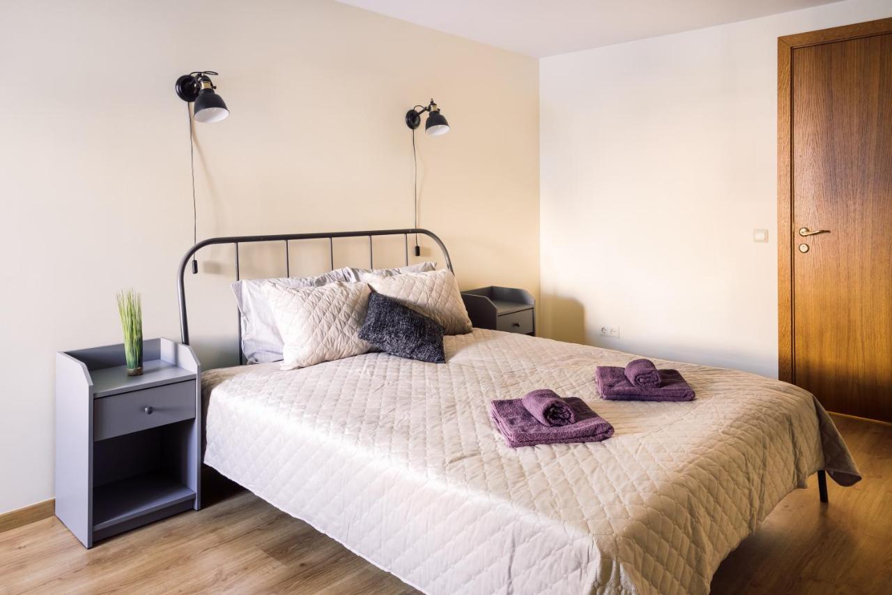 Rothko Apartment/8 Guests/4bedrooms/riga Old Town * Ryga
