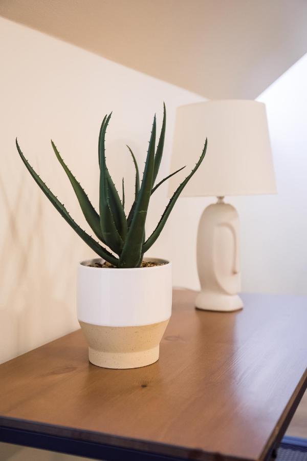 Rothko Apartment/8 Guests/4bedrooms/riga Old Town Ryga