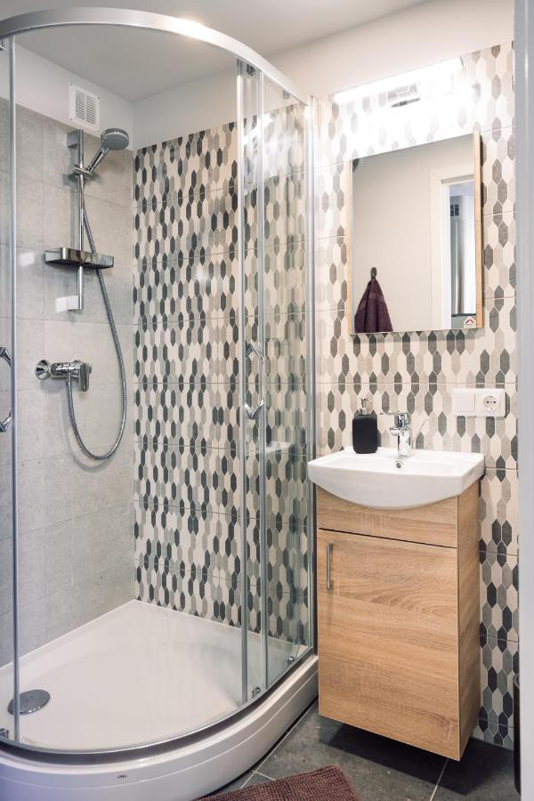 Rothko Apartment/8 Guests/4bedrooms/riga Old Town Butas