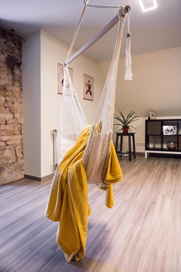 Rothko Apartment/8 Guests/4bedrooms/riga Old Town Butas Riga