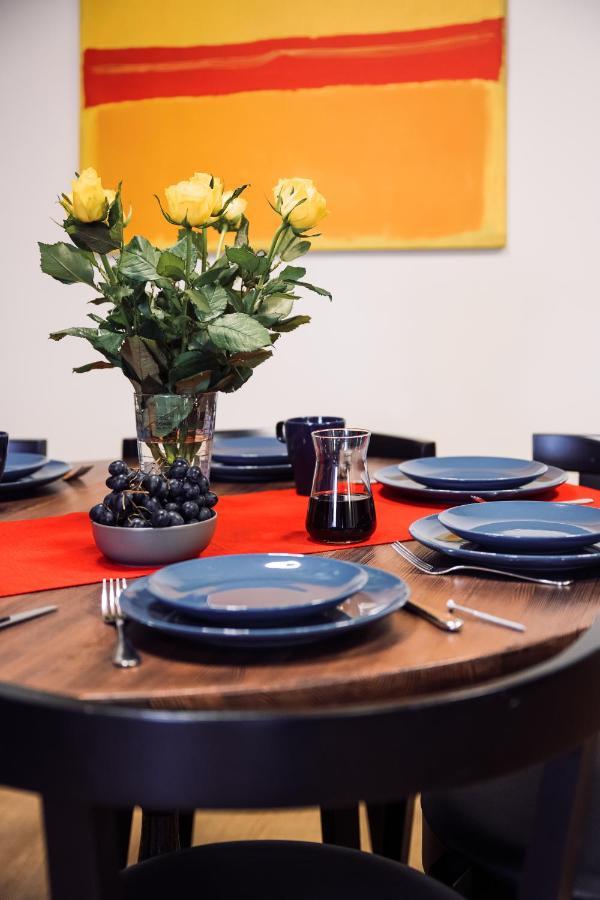 Butas Rothko Apartment/8 Guests/4bedrooms/riga Old Town